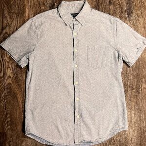 J.Crew Men’s Button Down Short Sleeve Shirt Size Medium